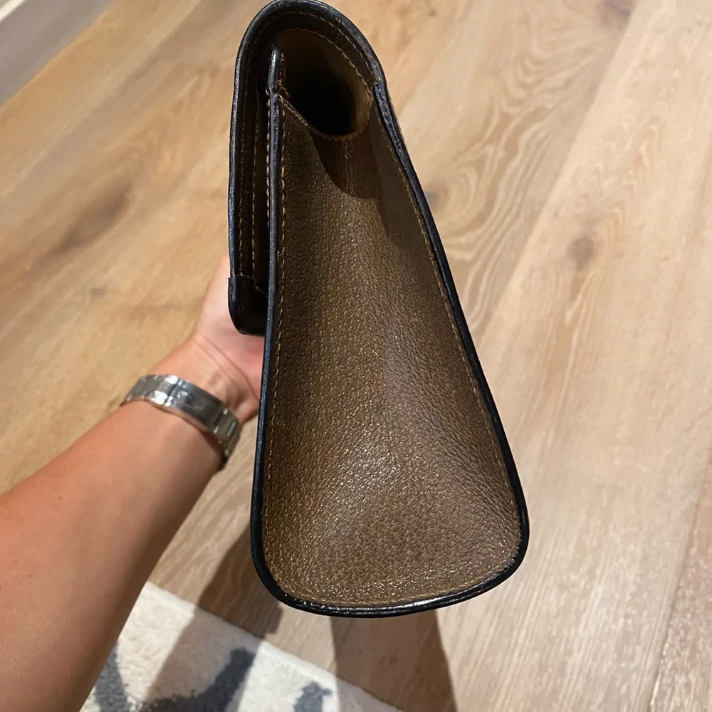 Authentic Gucci clutch - Picture 4 of 11